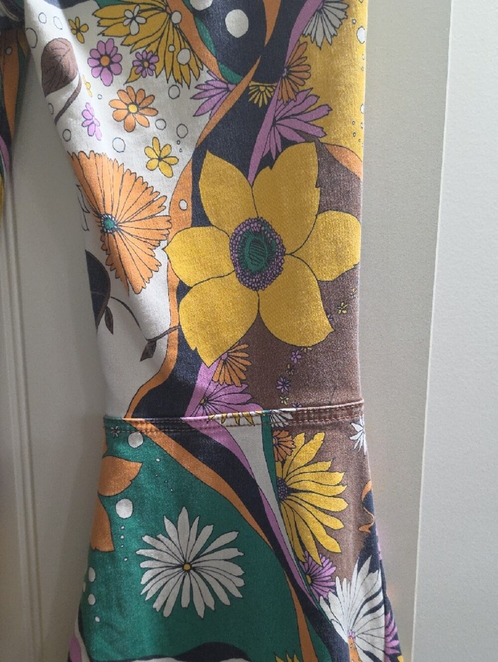 RARE Free People Flare Jeans - Picture 8 of 10